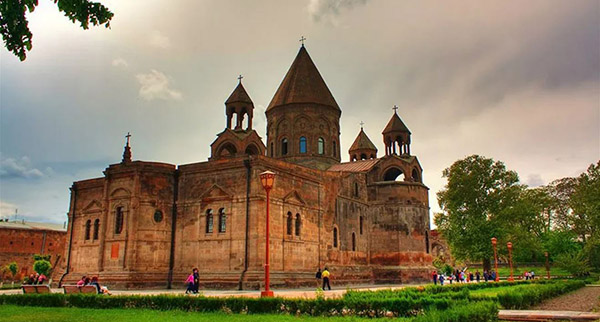 Էջմիածին